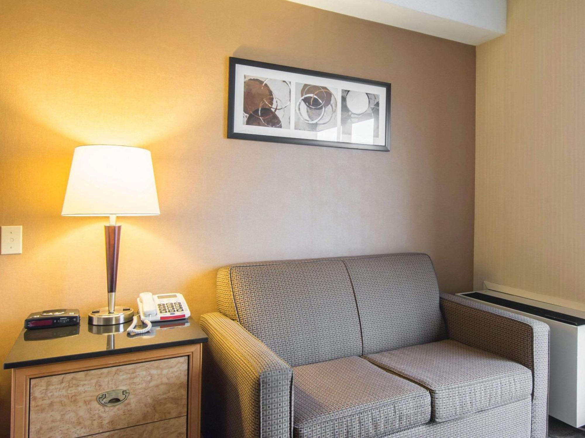 Comfort Inn Airport East Quebec City Bagian luar foto