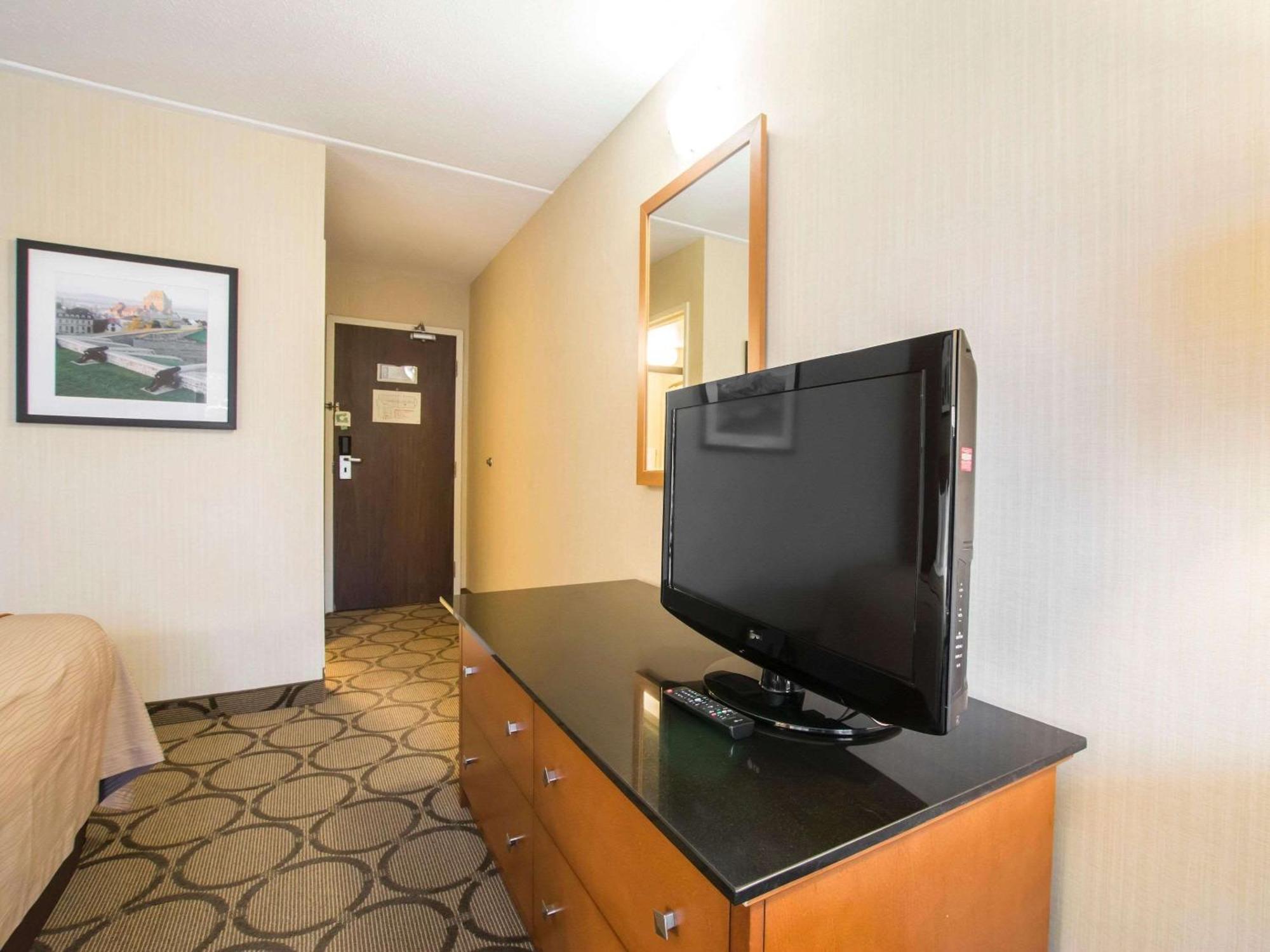 Comfort Inn Airport East Quebec City Bagian luar foto