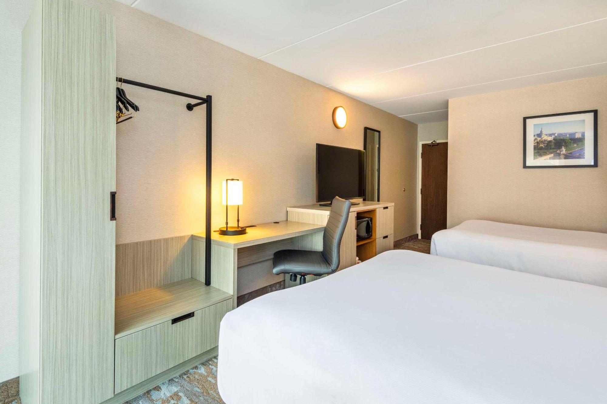 Comfort Inn Airport East Quebec City Bagian luar foto